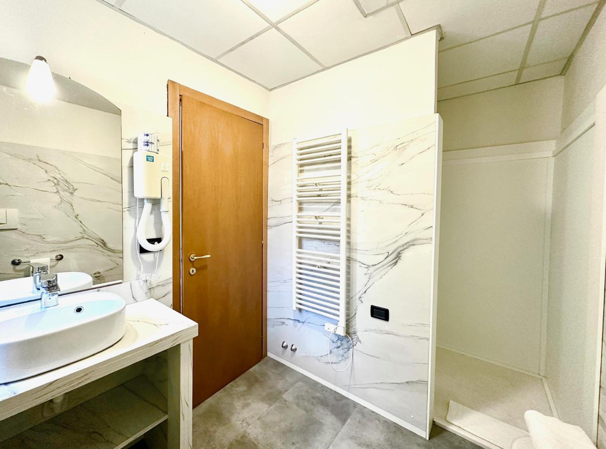 Leonardo Hotel 3*